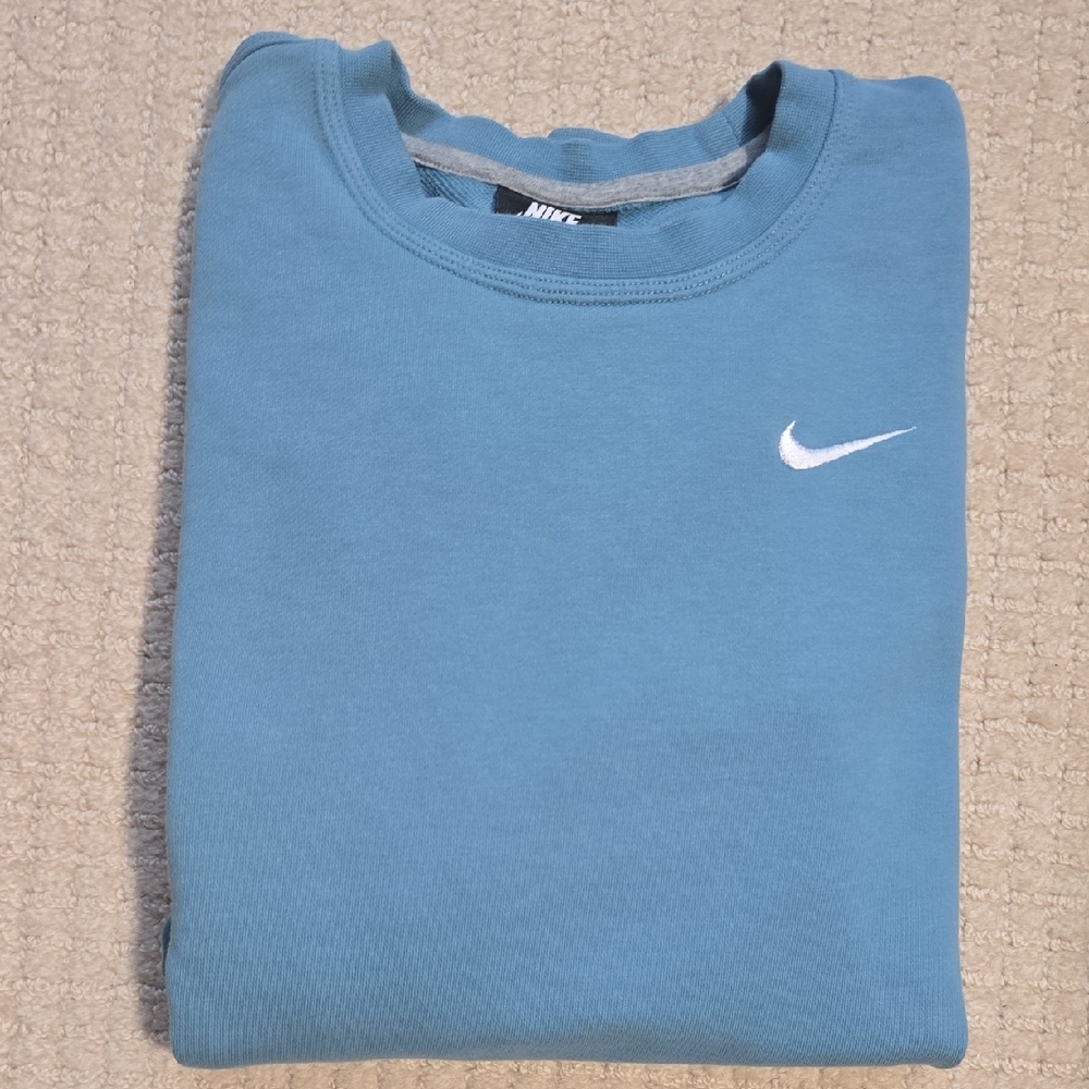 Nike Women's Light Teal Crewneck Sweatshirt